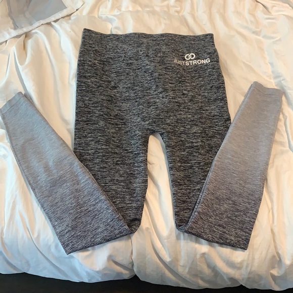 Seamless Grey Ombre Leggings - Picture 2 of 4